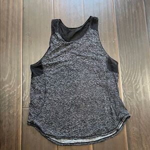 Lululemon Black and White Sculpt Tank, size 10